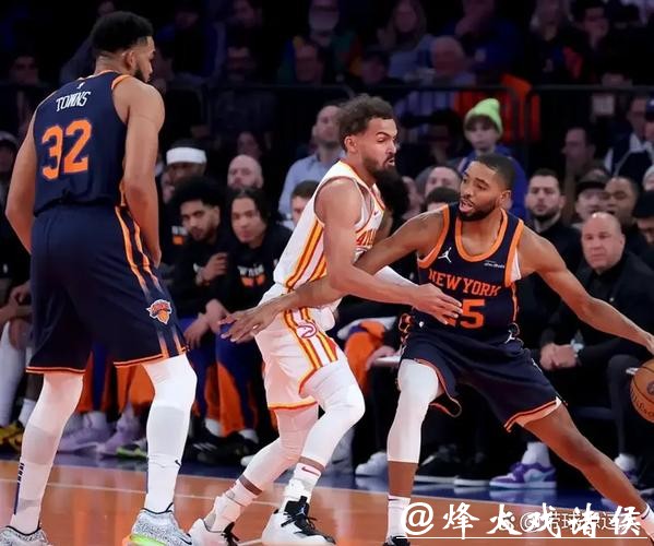 特雷杨22+11杰约21+15 老鹰力克尼克斯晋级4强 特雷杨22+11杰约21+15 老鹰力克尼克斯晋级4强