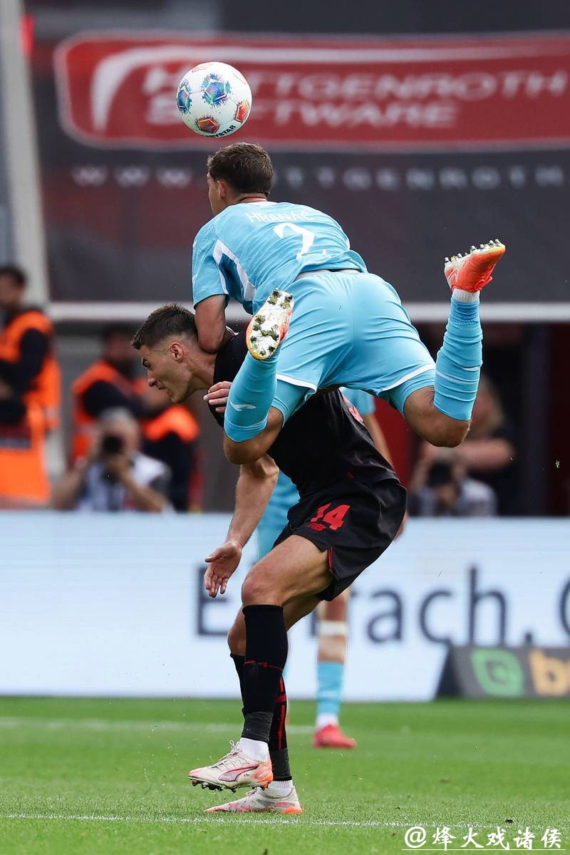 德国杯-勒沃库森逆转柏林联合 法兰克福胜不莱梅