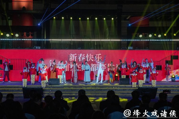 (新春走基层)打造九大主题场景 2026成都新春活动启幕 (新春走基层)打造九大主题场景 2026成都新春活动启幕