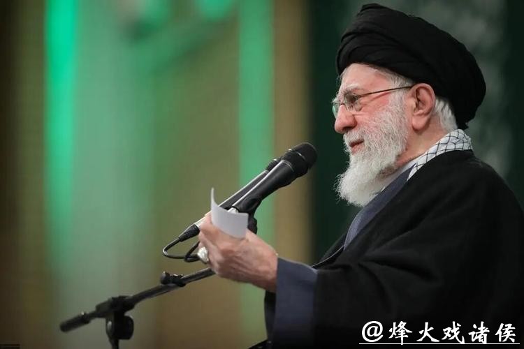 同一天,哈梅内伊和伊朗总统均发表重要讲话 同一天,哈梅内伊和伊朗总统均发表重要讲话
